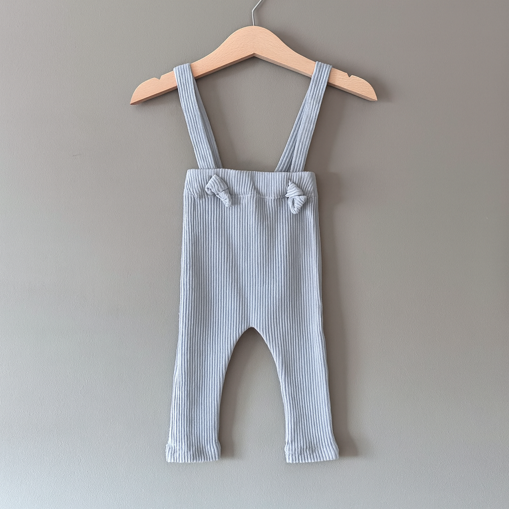 CozyRib – Blødt og Stilfuldt Babybukser med Seler